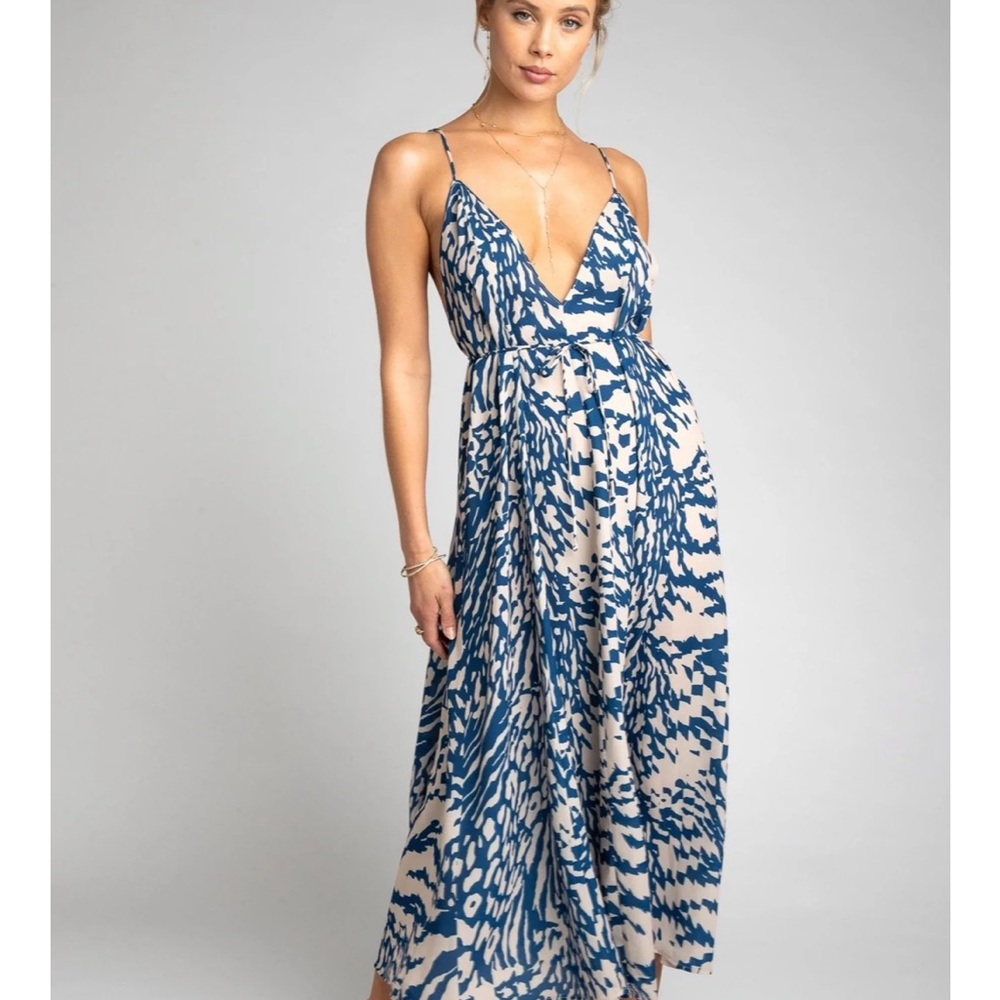 COPY - RESA Hannah midi dress M in black and white ( not blue). Never worn!
